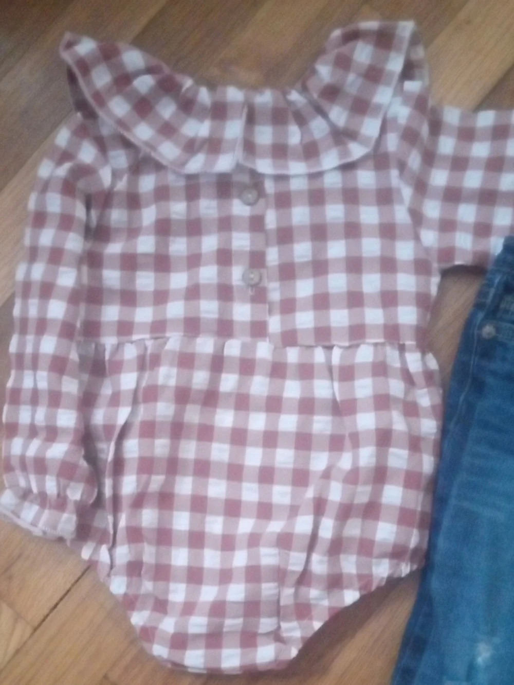 girl 3t brown white checkered ruffle one piece with levi jeans